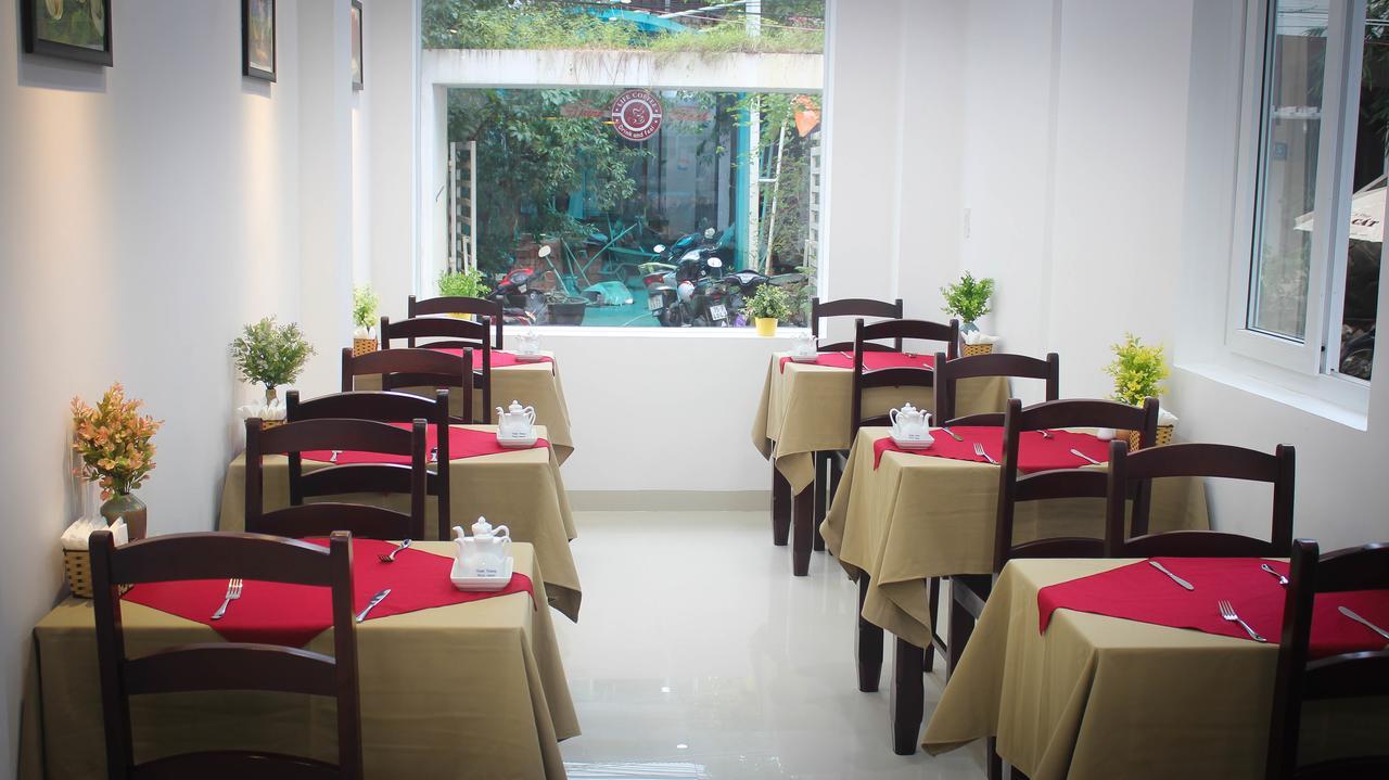 The Times Hotel Hue Esterno foto