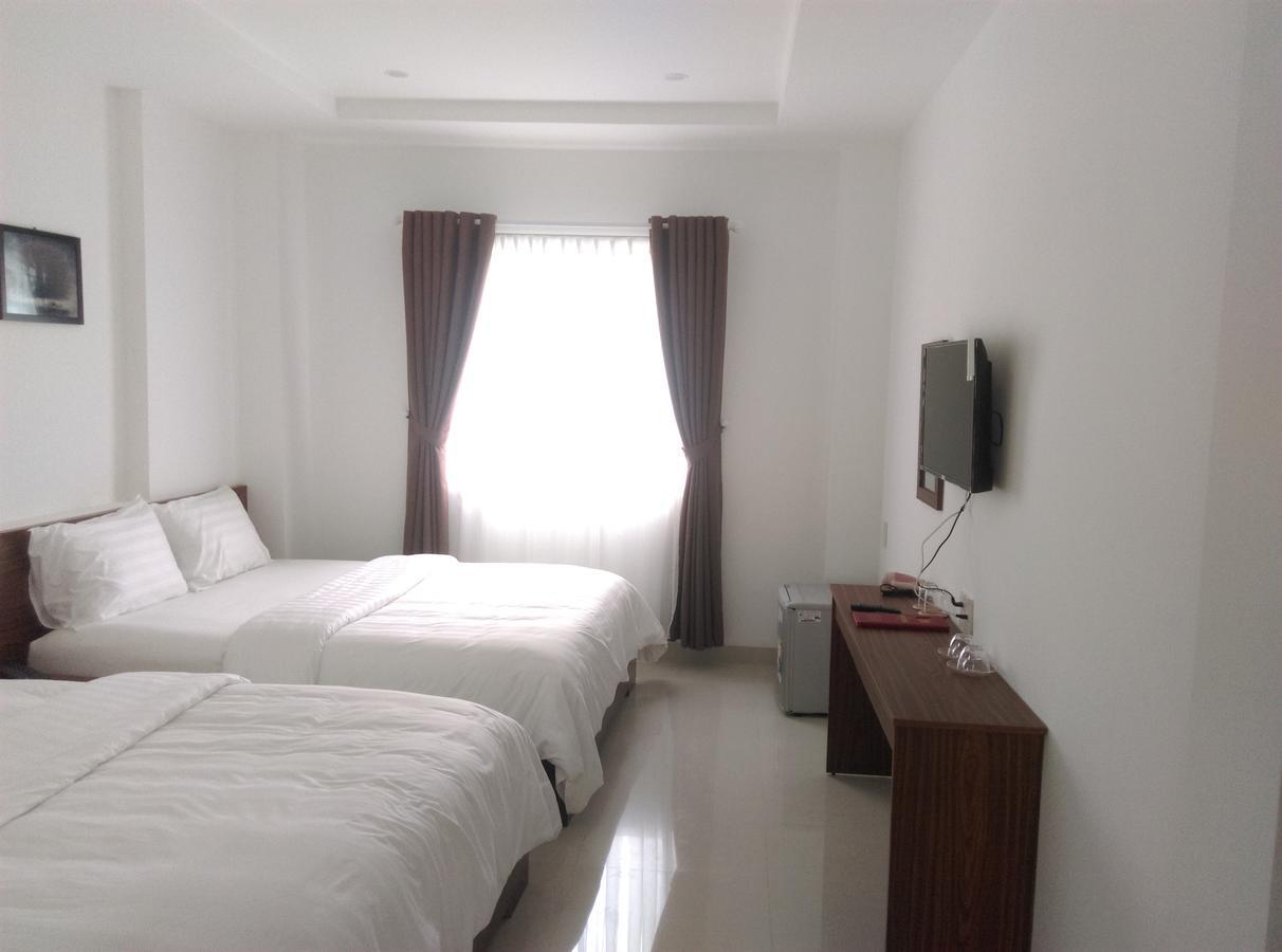 The Times Hotel Hue Esterno foto