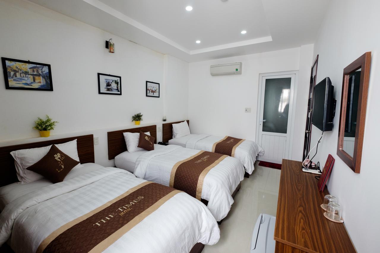 The Times Hotel Hue Esterno foto