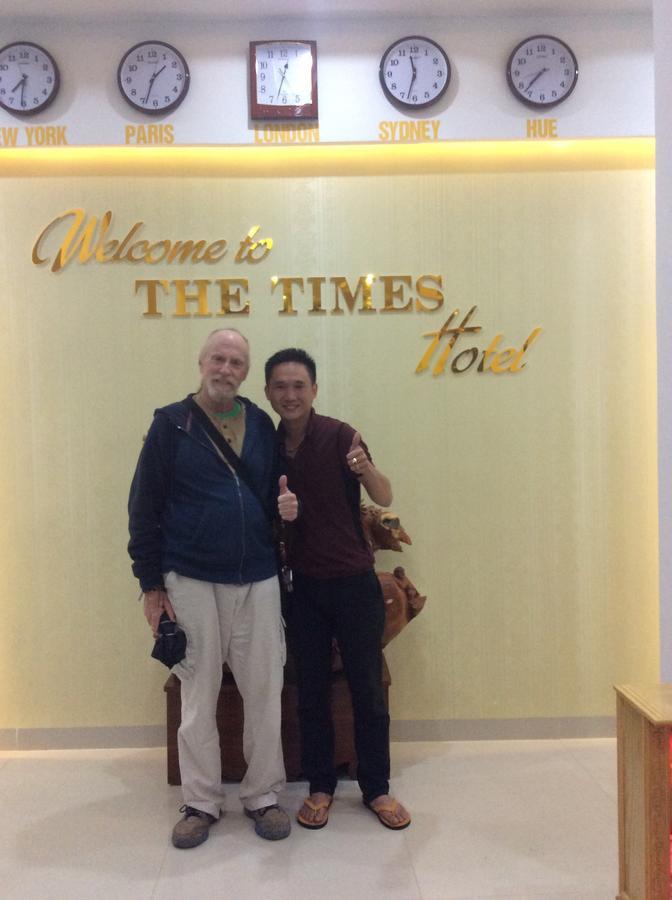 The Times Hotel Hue Esterno foto